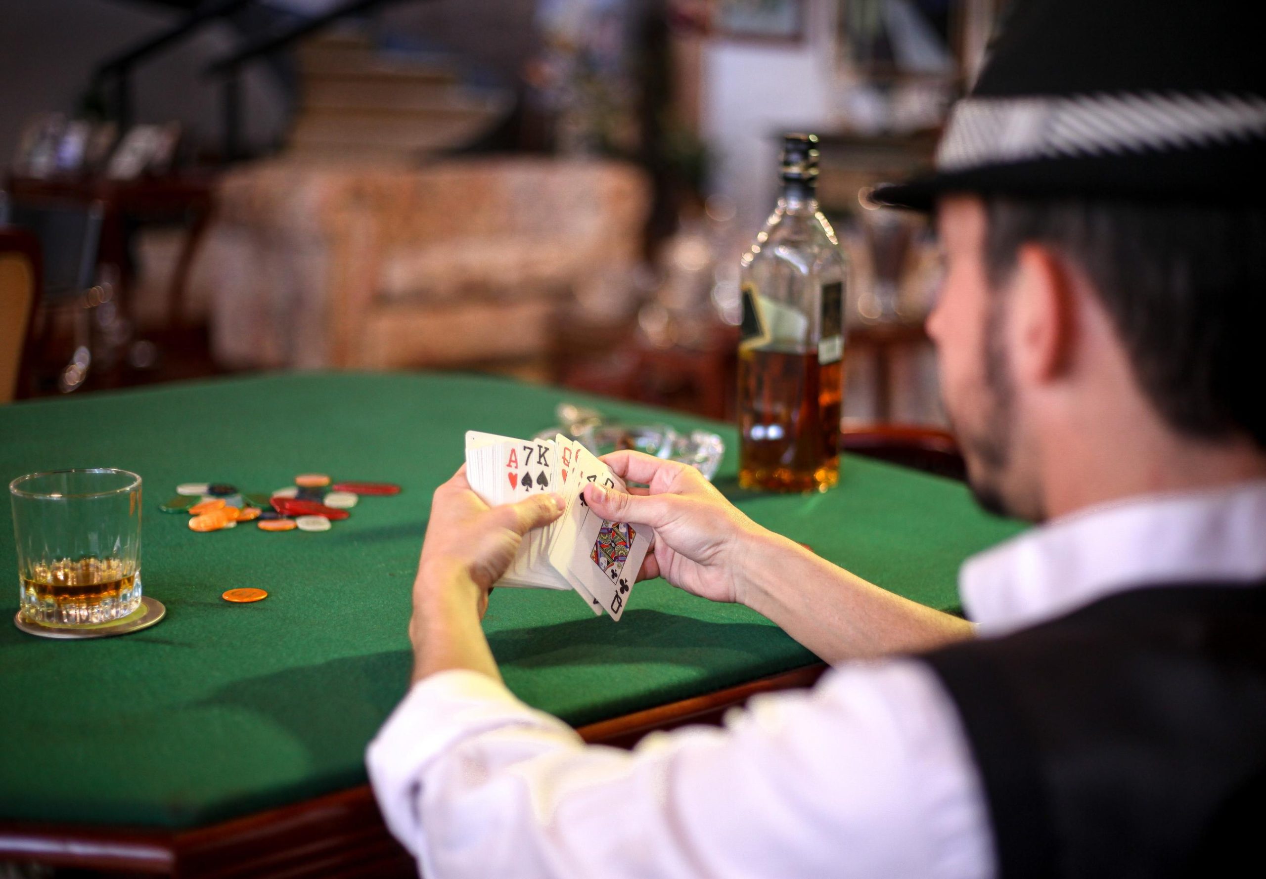 How Multimedia Elements Bring Modern Slot Designs to Life
